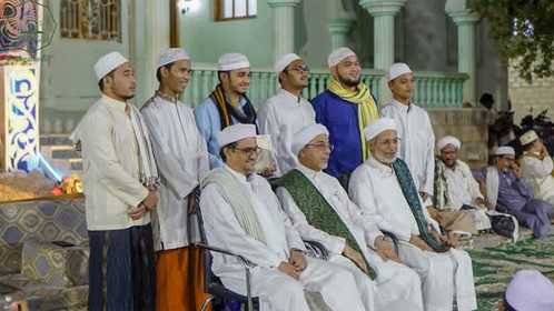 المولد النبوي السنوي الكبير بكلية الشريعة والقانون جامعة الأحقاف  (8)